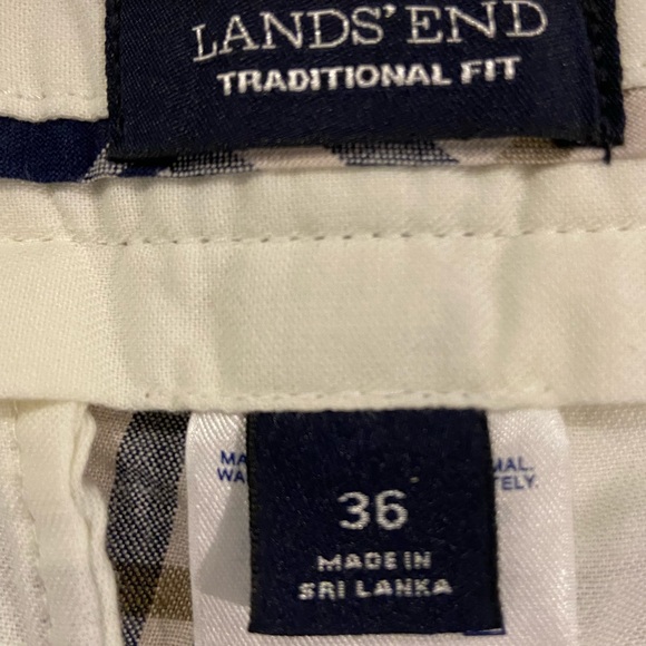 Land’s End stripped shorts 36w - Picture 2 of 2
